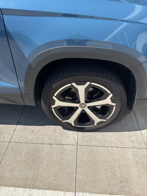 Thumbnail: 2025 Volkswagen Taos - 4