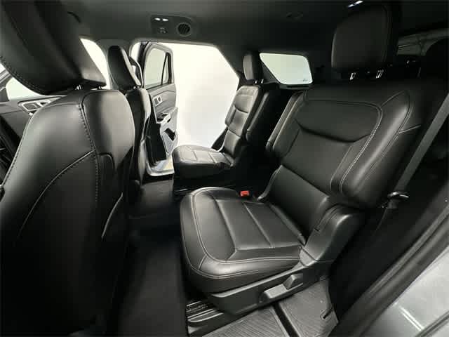 Thumbnail: 2022 Ford Explorer - 18