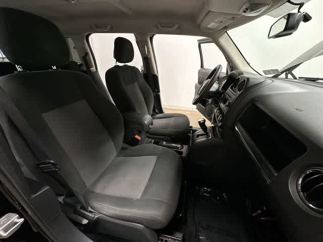 Thumbnail: 2015 Jeep Patriot - 18
