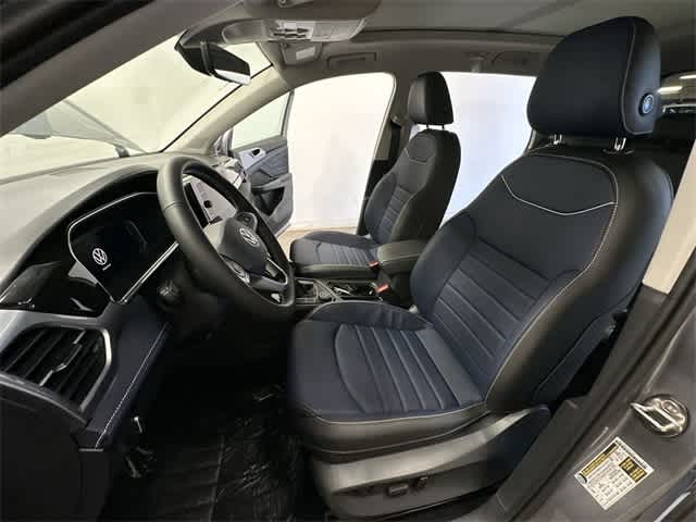 Thumbnail: 2025 Volkswagen Taos - 19