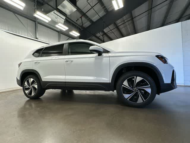 Thumbnail: 2026 Volkswagen Taos - 3