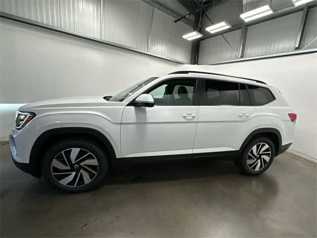 2026 Volkswagen Atlas SE Technology photo 2
