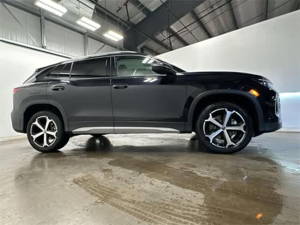 New 2026 Volkswagen Tiguan 2.0T SE SUV