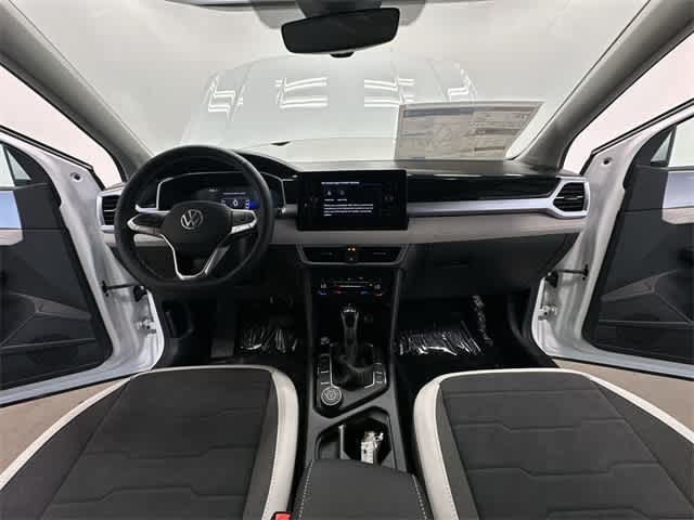 Thumbnail: 2025 Volkswagen Taos - 19