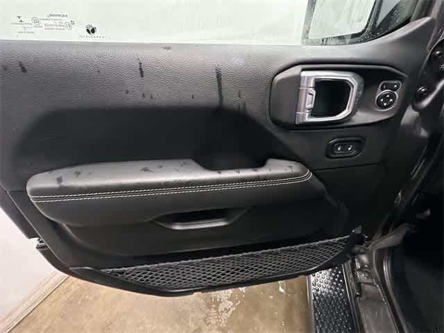 Thumbnail: 2021 Jeep Wrangler - 19