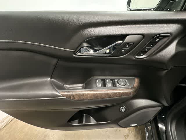 Thumbnail: 2023 GMC Acadia - 20