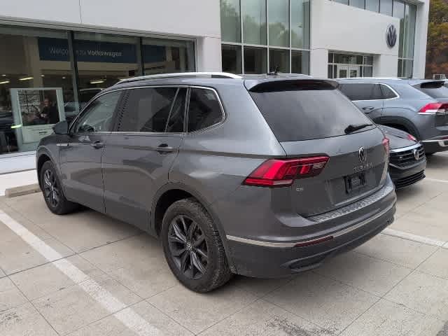 Thumbnail: 2023 Volkswagen Tiguan - 3