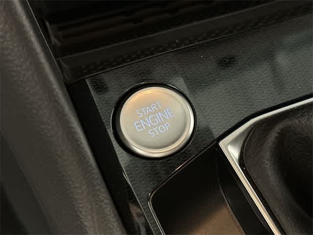 Thumbnail: 2025 Volkswagen Taos - 10