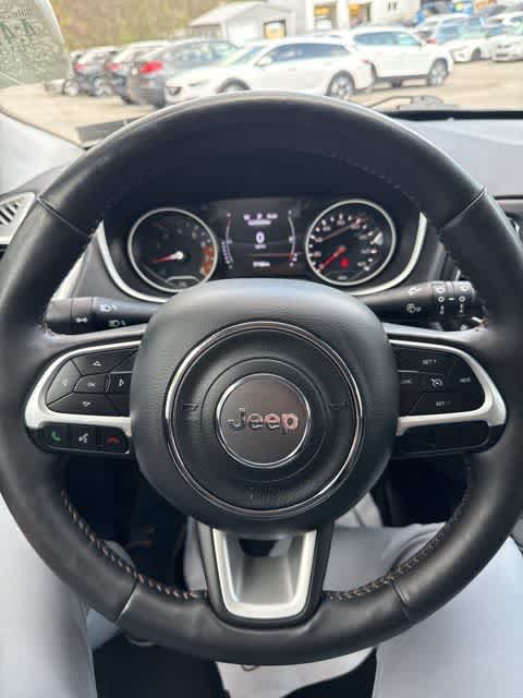 Thumbnail: 2018 Jeep Compass - 13