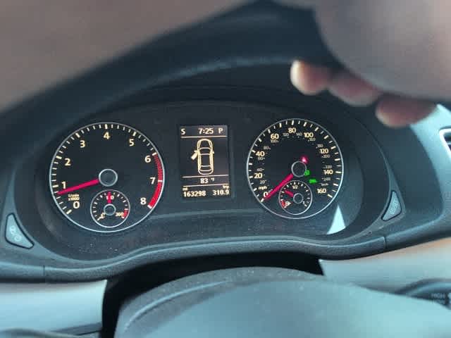Thumbnail: 2013 Volkswagen Passat - 12