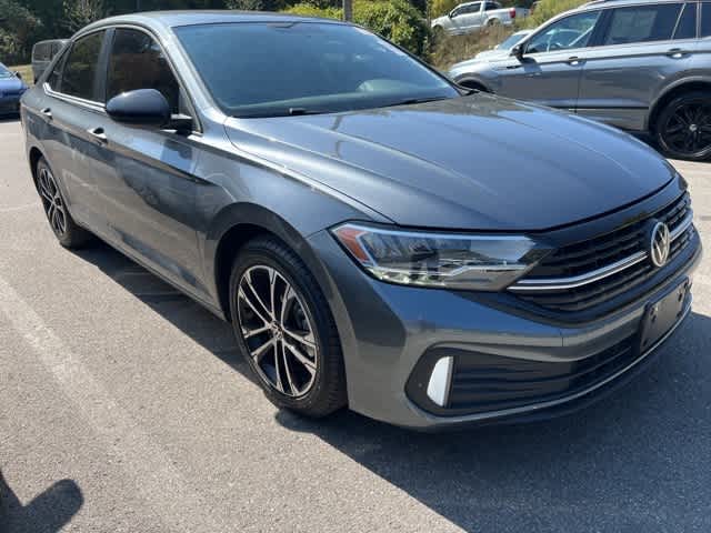 Thumbnail: 2022 Volkswagen Jetta - 5