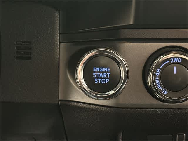 Thumbnail: 2021 Toyota Tacoma - 10