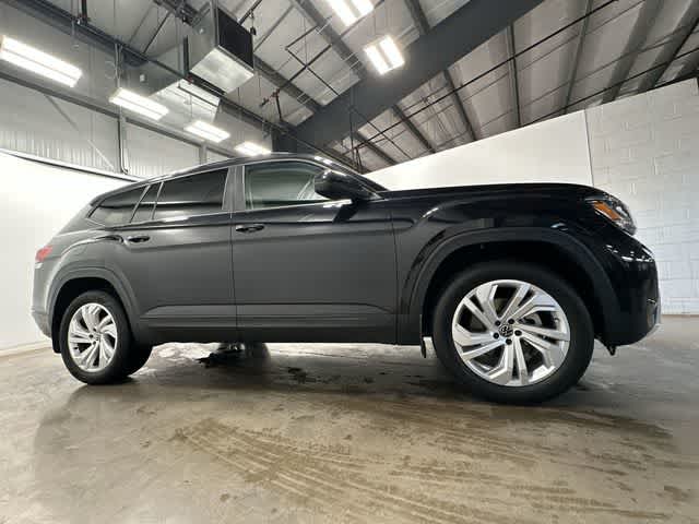 Thumbnail: 2023 Volkswagen Atlas - 3