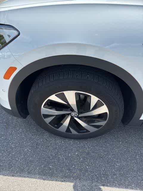 Thumbnail: 2023 Volkswagen ID.4 - 10