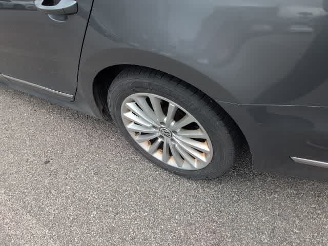 Thumbnail: 2016 Volkswagen Passat - 11