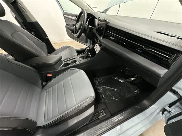 Thumbnail: 2026 Volkswagen Jetta - 21