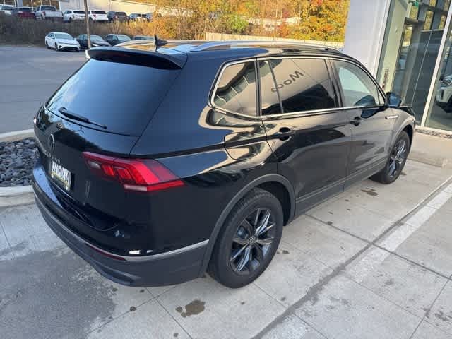 Thumbnail: 2022 Volkswagen Tiguan - 6