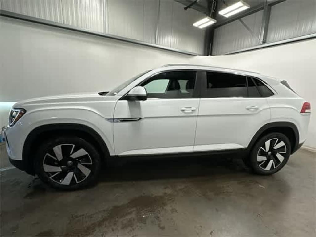 New 2026 Volkswagen Atlas Cross Sport 2.0T SEL SUV