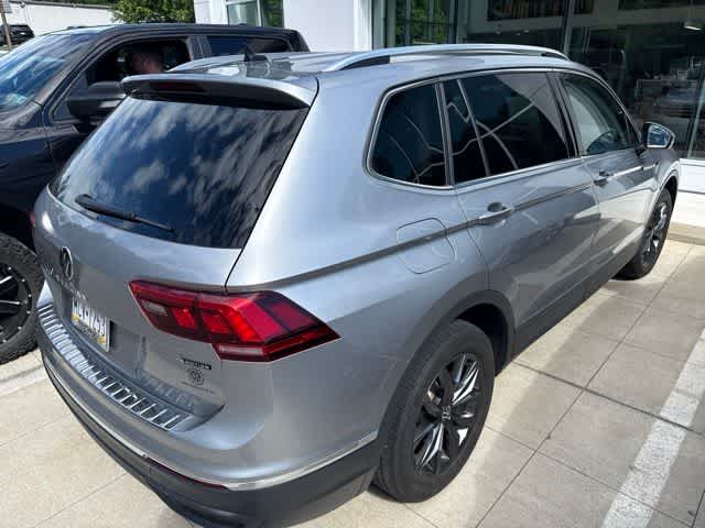 Thumbnail: 2023 Volkswagen Tiguan - 12