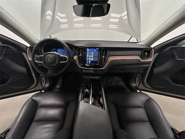 Thumbnail: 2023 Volvo XC60 - 20