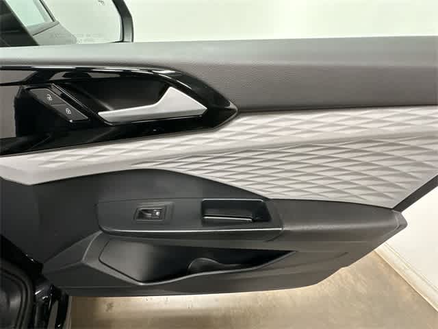 Thumbnail: 2023 Volkswagen Taos - 23