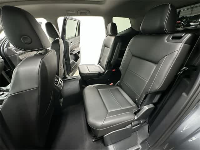 Thumbnail: 2022 Volkswagen Atlas - 21