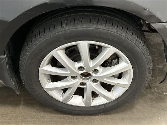Thumbnail: 2012 Volkswagen Jetta - 5