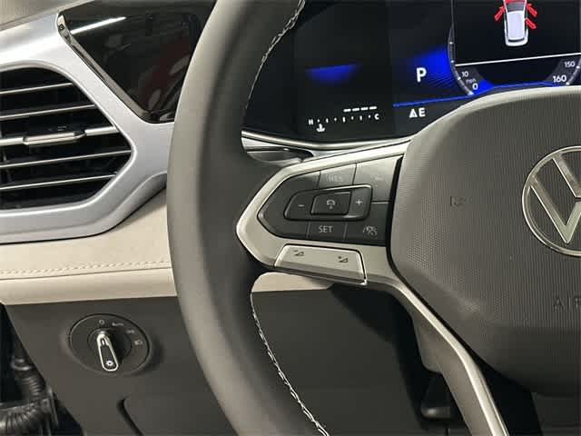 Thumbnail: 2025 Volkswagen Taos - 9