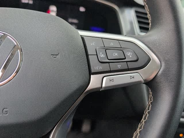 Thumbnail: 2023 Volkswagen Tiguan - 18