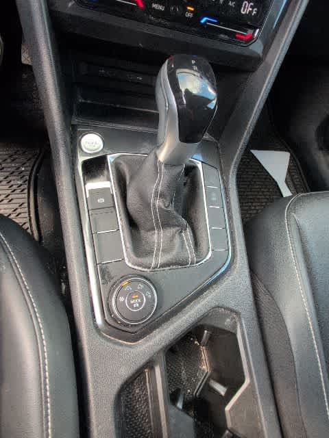 Thumbnail: 2023 Volkswagen Tiguan - 16