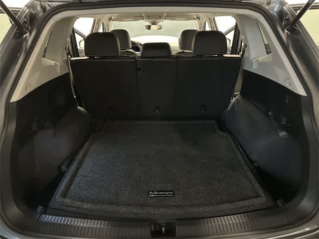 Thumbnail: 2023 Volkswagen Tiguan - 25