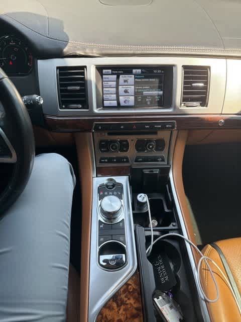 Thumbnail: 2013 Jaguar XF - 22