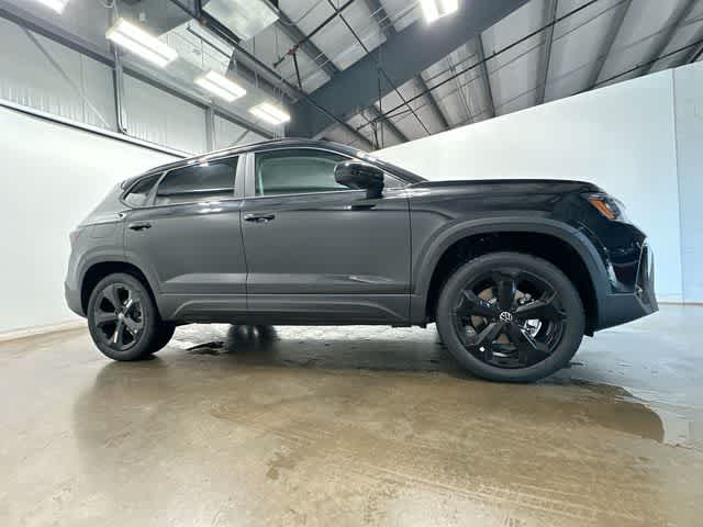 Thumbnail: 2026 Volkswagen Taos - 3