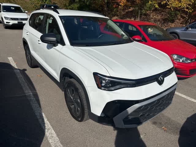 Thumbnail: 2025 Volkswagen Taos - 3