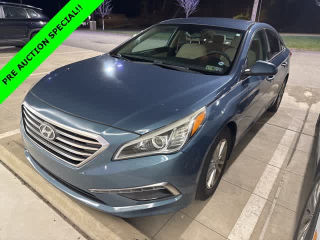 2015 Hyundai Sonata SE's photo