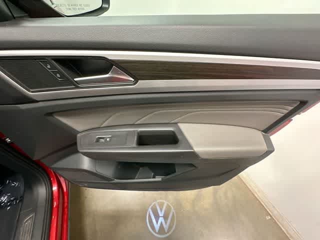 Thumbnail: 2023 Volkswagen Atlas - 23