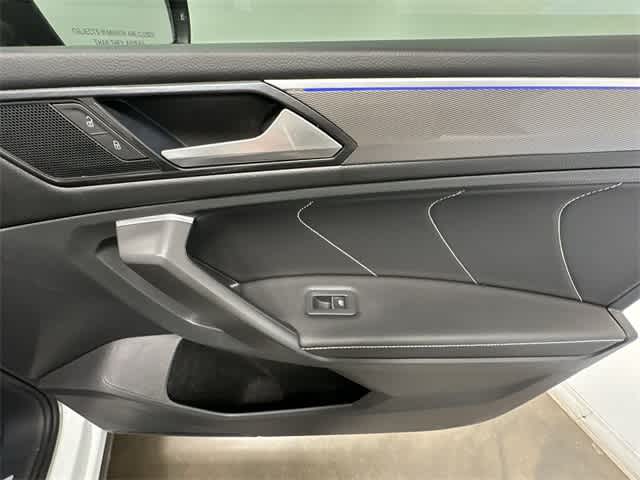 2022 Volkswagen Tiguan SE R-Line Black 24
