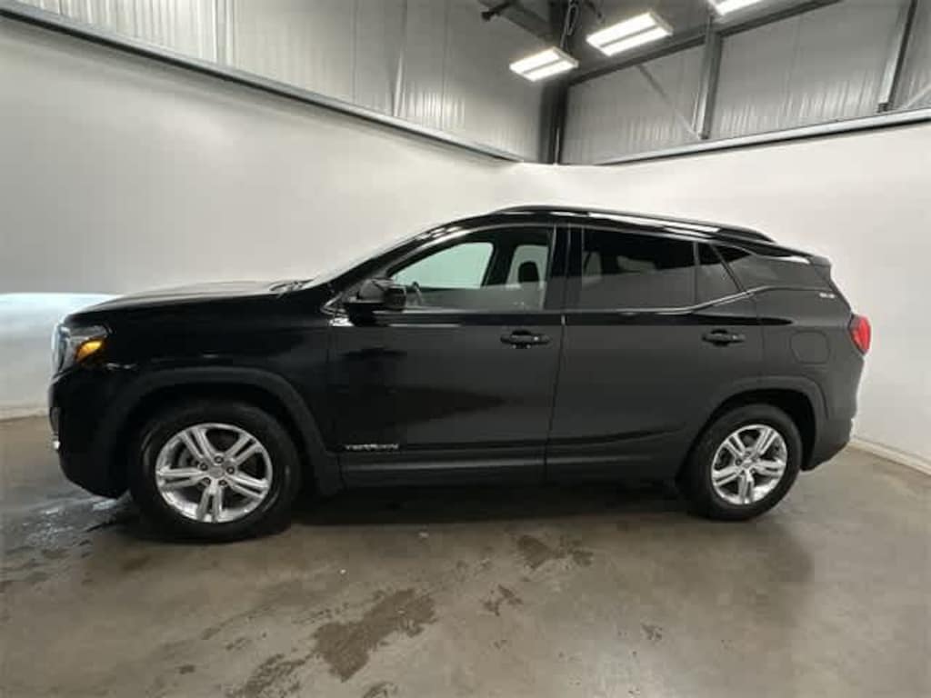 Used 2020 GMC Terrain SLE SUV