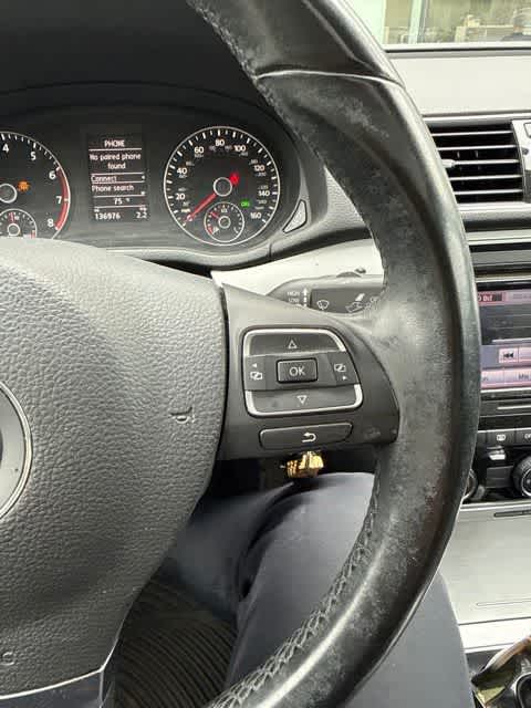Thumbnail: 2013 Volkswagen Passat - 17