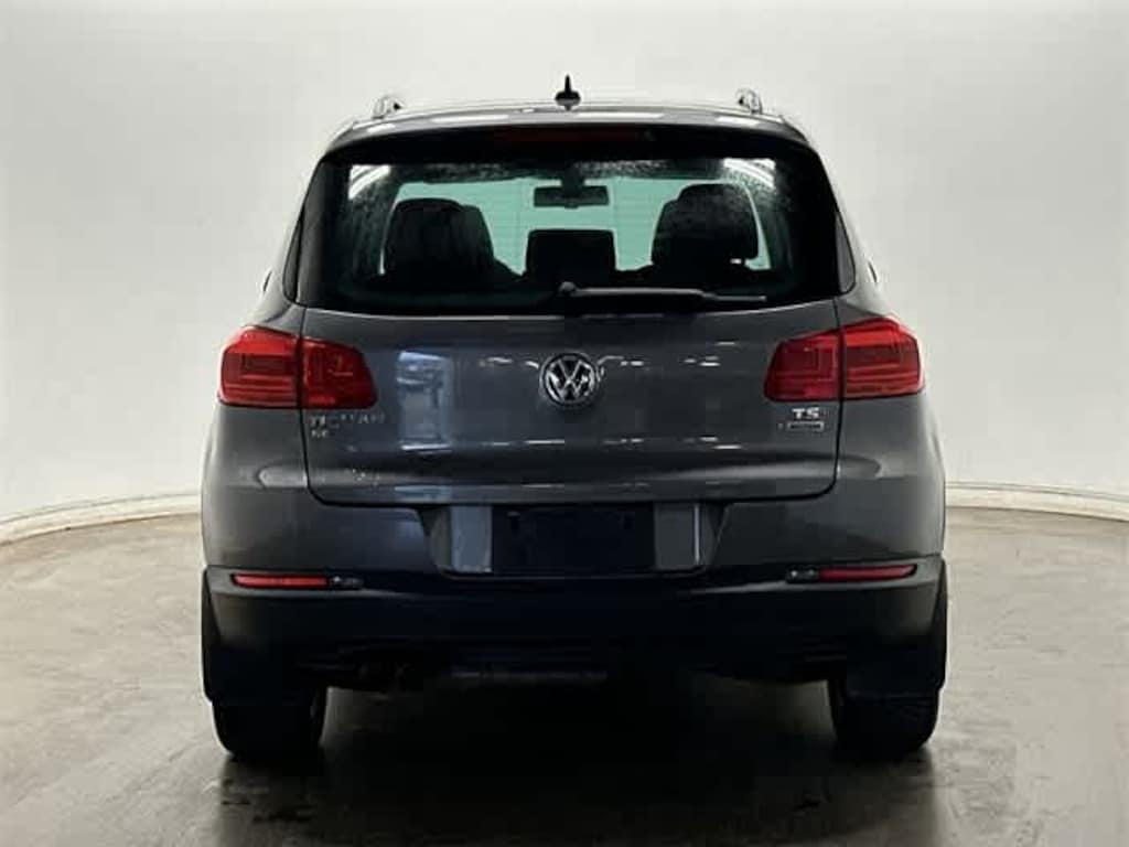 Used 2016 Volkswagen Tiguan SE SUV