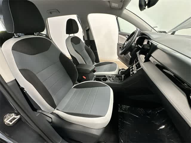 Thumbnail: 2025 Volkswagen Taos - 20