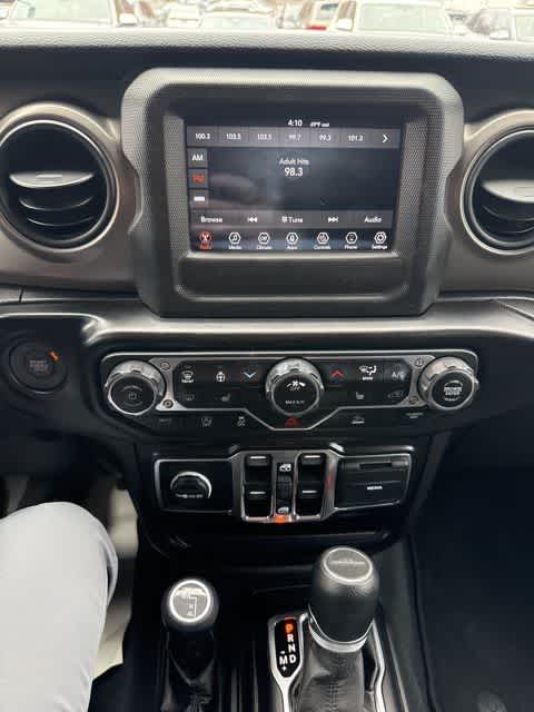 Thumbnail: 2022 Jeep Gladiator - 19