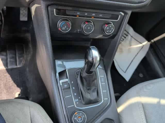 2019 Volkswagen Tiguan S 17