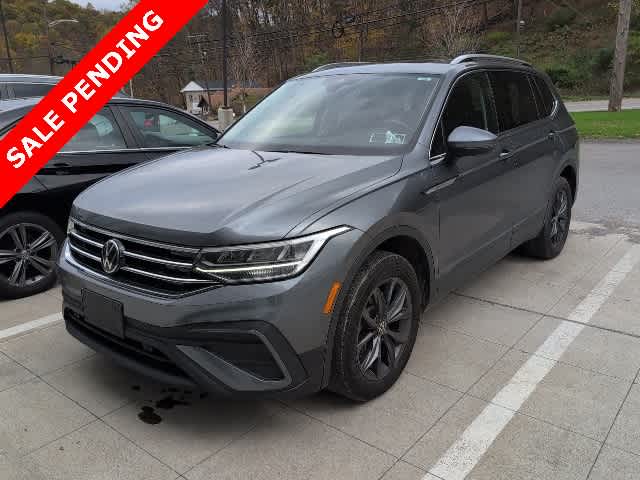 Thumbnail: 2023 Volkswagen Tiguan - 1