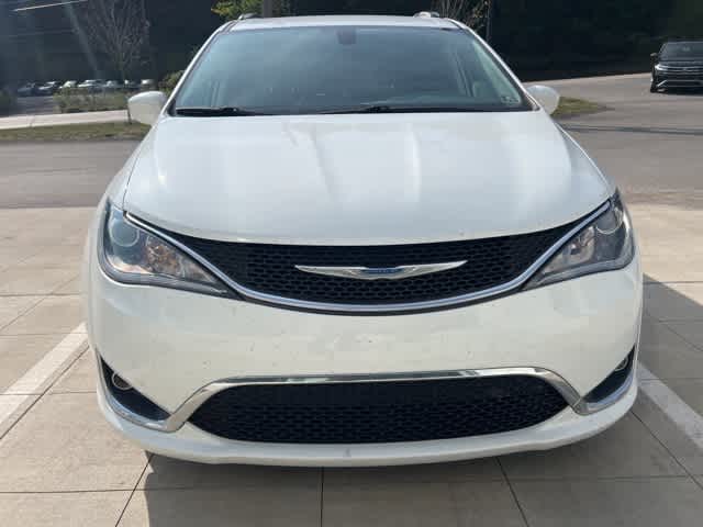 Thumbnail: 2018 Chrysler Pacifica - 8