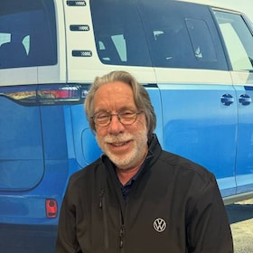 Staff member Carl Nincke from ID_14cdcdbad943