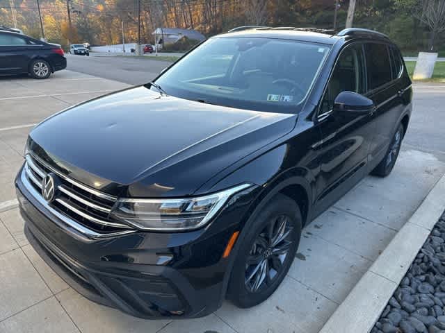 Thumbnail: 2022 Volkswagen Tiguan - 1