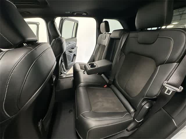 Thumbnail: 2023 Jeep Grand Cherokee - 20