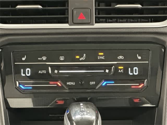 Thumbnail: 2025 Volkswagen Taos - 16