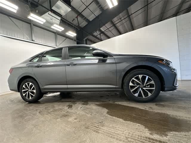 Thumbnail: 2026 Volkswagen Jetta - 3